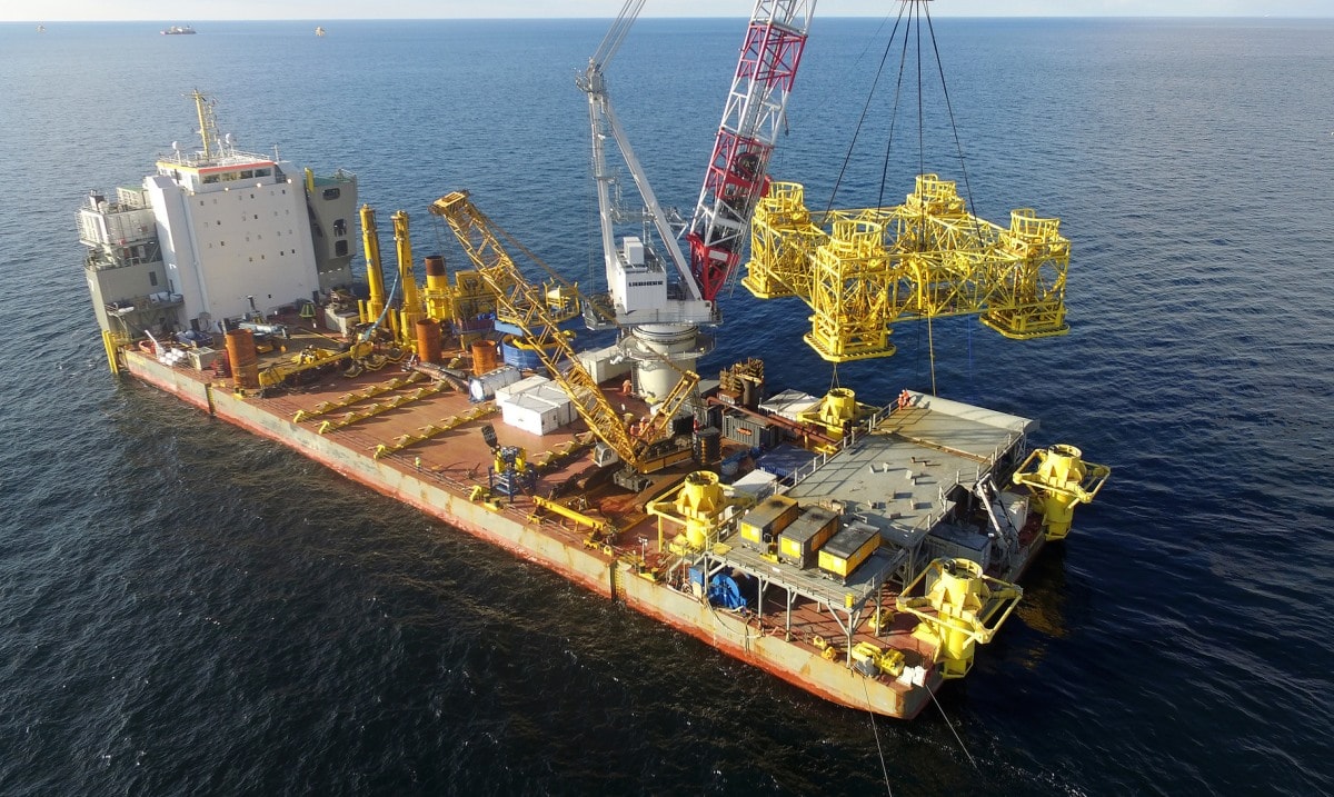 Offshore_heavy_lift_vessel_Giant_7.jpg