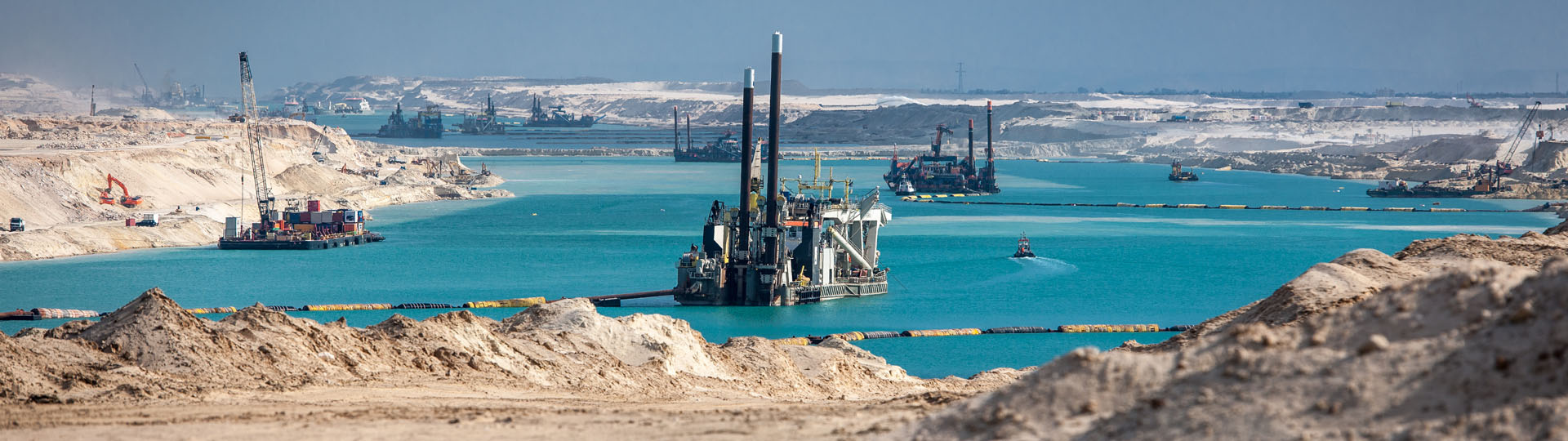 Boskalis_Suezkanaal_cutter_suction_dredgers_4153_header.jpg
