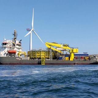 Offshore_wind_farm_installation_Ndurance_cable_laying.jpg