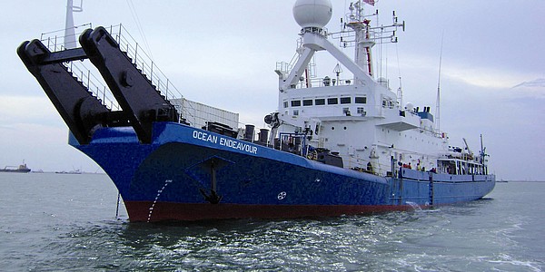 Ocean_Endeavour.jpg