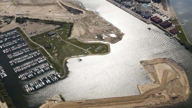 waterfront_1409_9_Fotor.jpg
