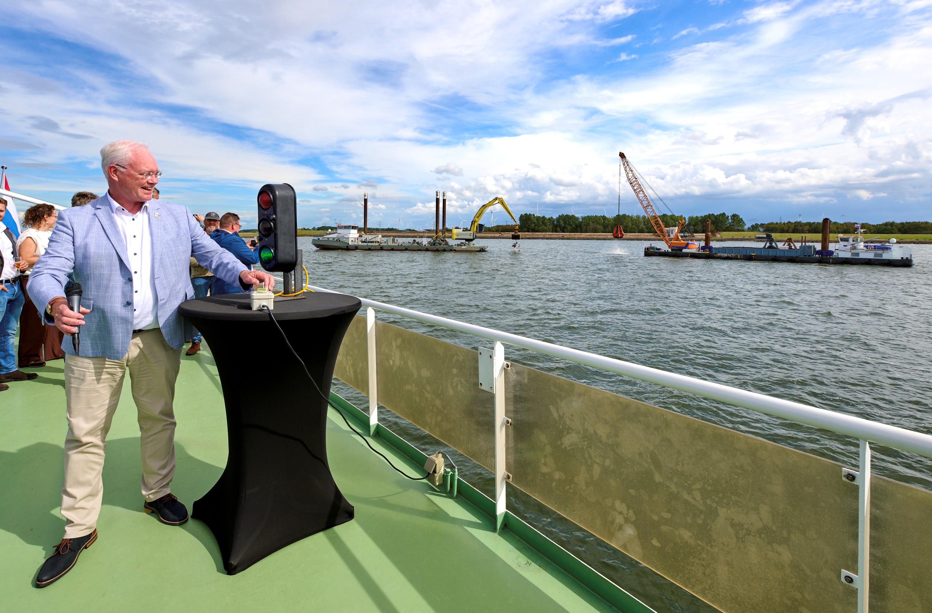 260902 IJMD Foto Nieuwsbericht Starthandeling