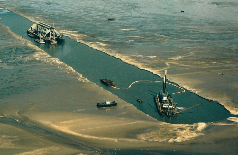 Pipeline_wetlands_1975_1970-1990.jpg